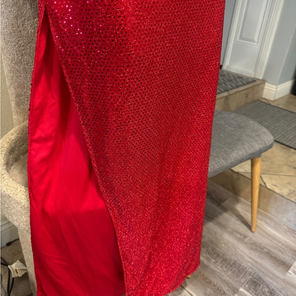 Jessica Rabbit Costume. - Picture 9 of 10